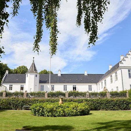 Dallund Slot Sonderso Exterior photo